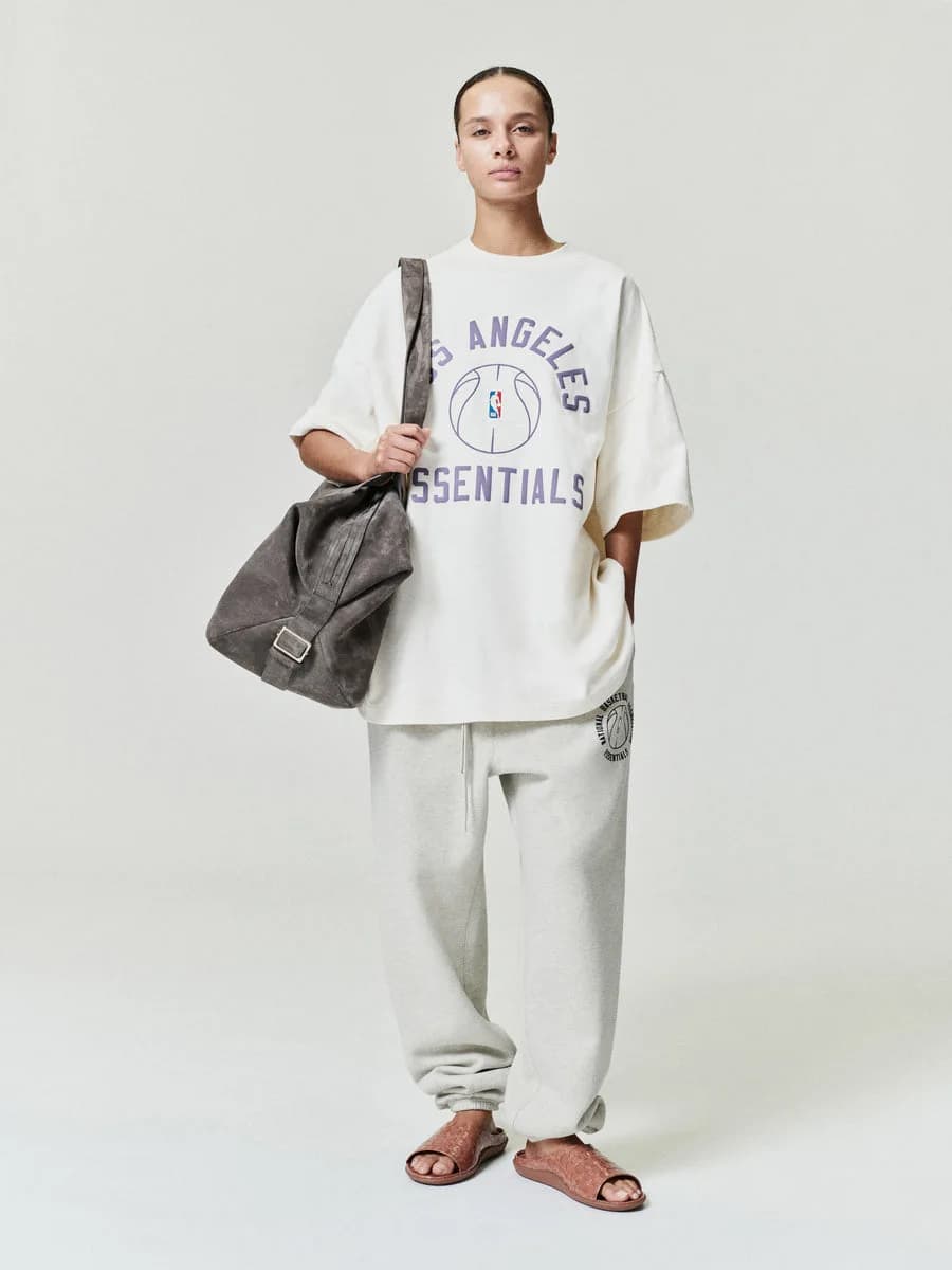 Nba X Barkley Hendricks Classic Sweatpant — on model