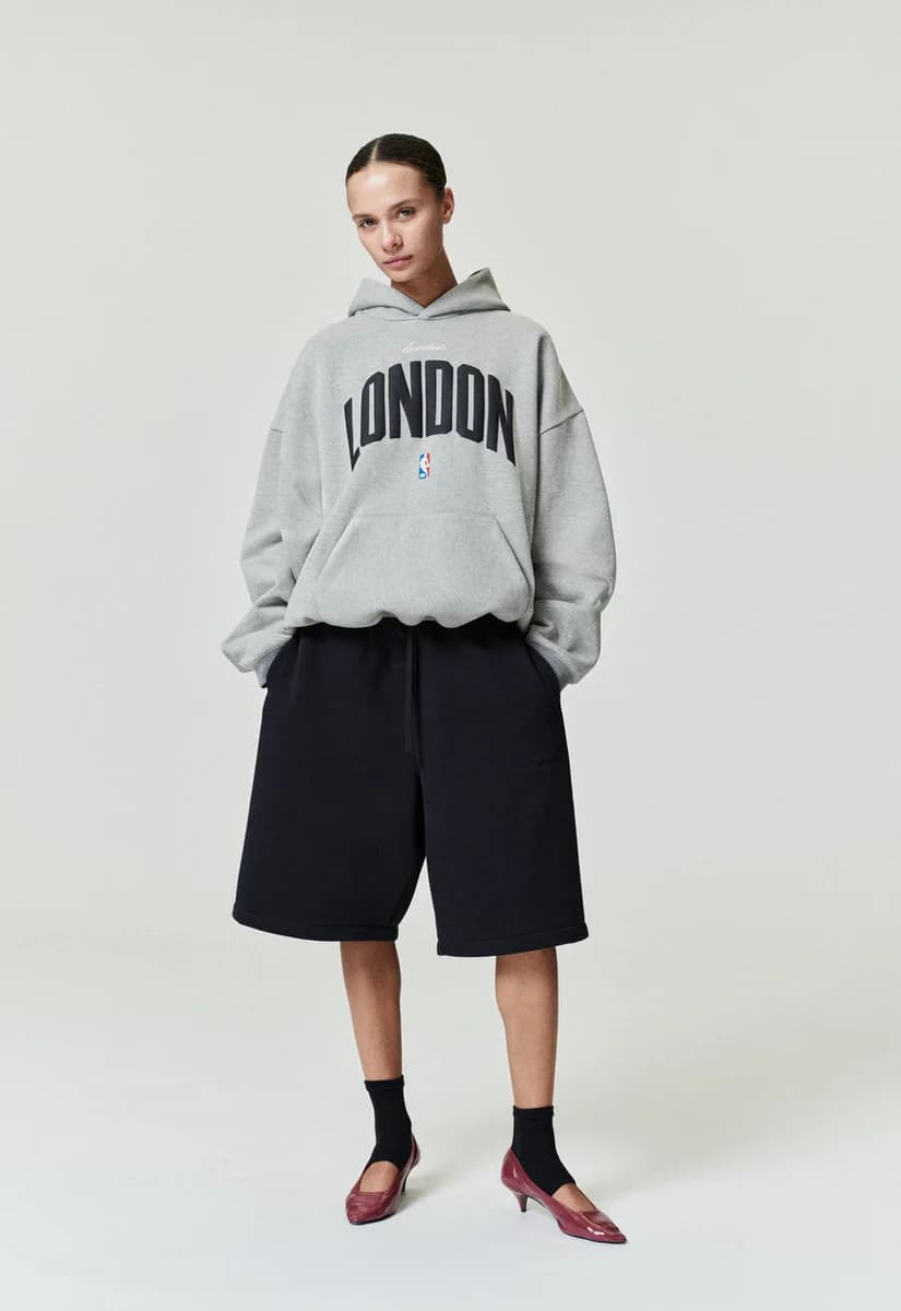 London 90s Hoodie — on model